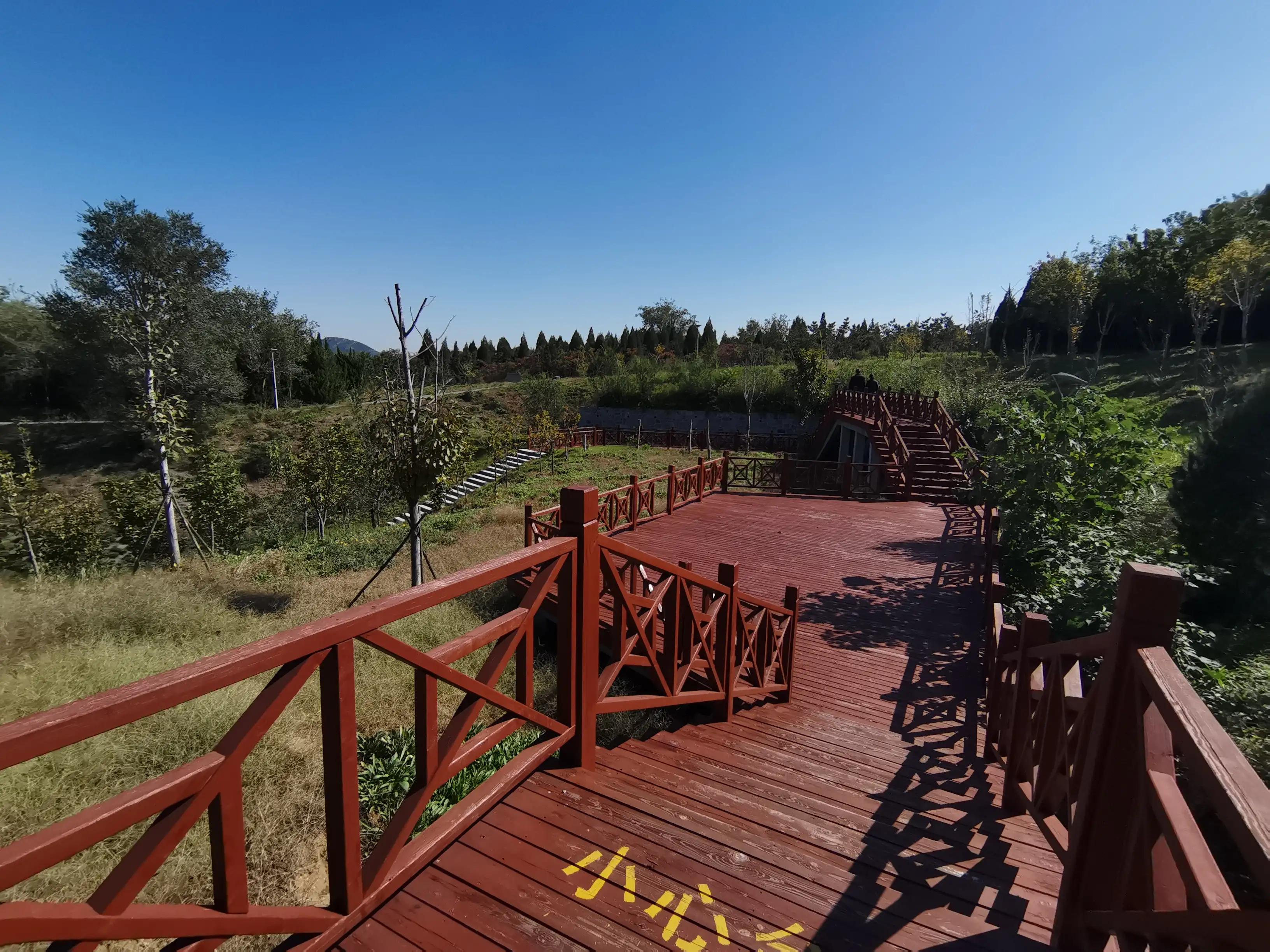 金秋十月登上山顶看美景,花山国家森林公园游记