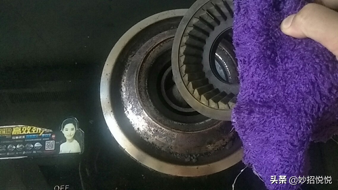 如何让煤气灶出蓝火,煤气灶火焰很大但炒菜慢