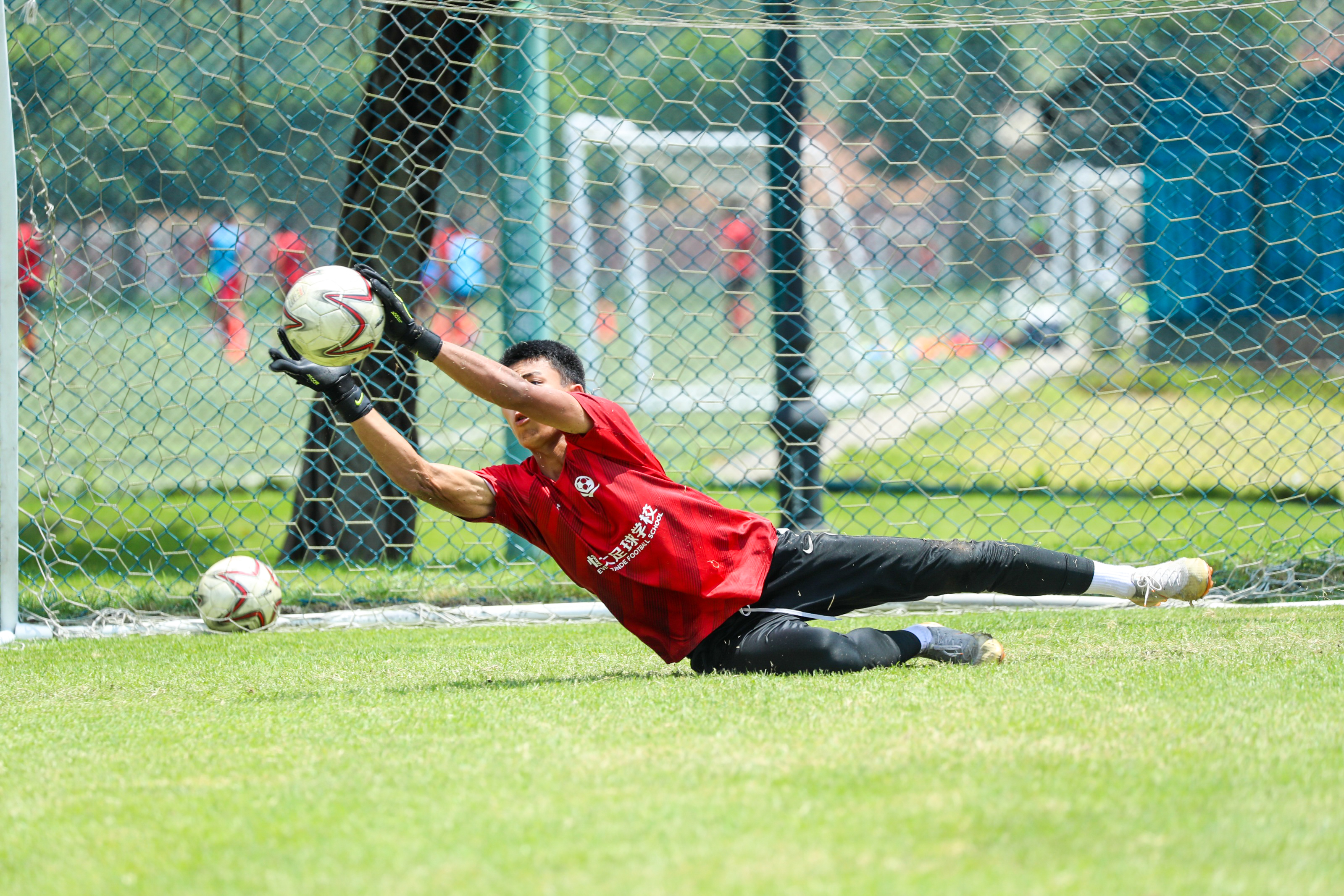 恒大足校功能,恒大足校青训的意义