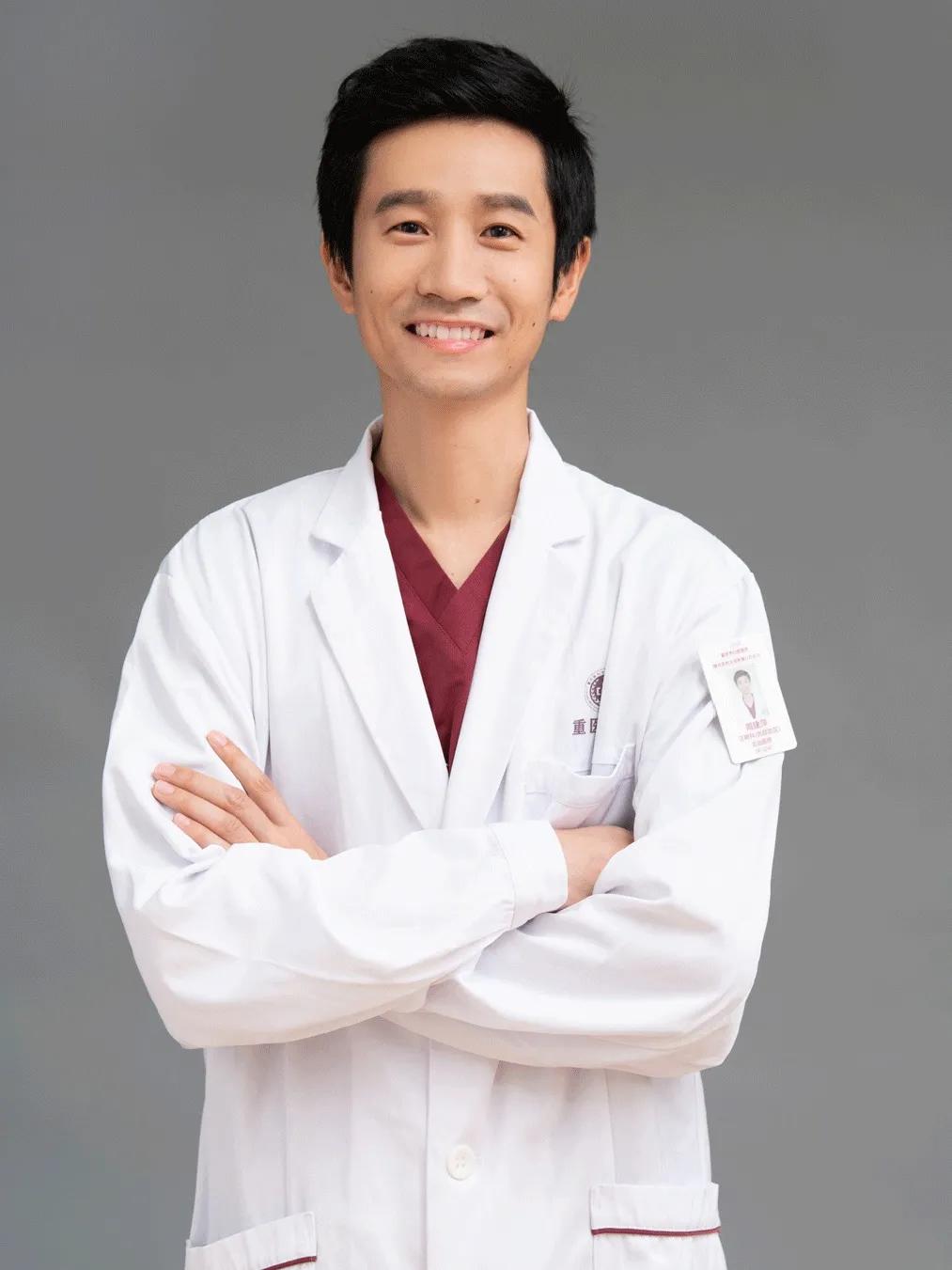 中国医师节致敬最美白衣天使,中国医师节致敬可爱的人