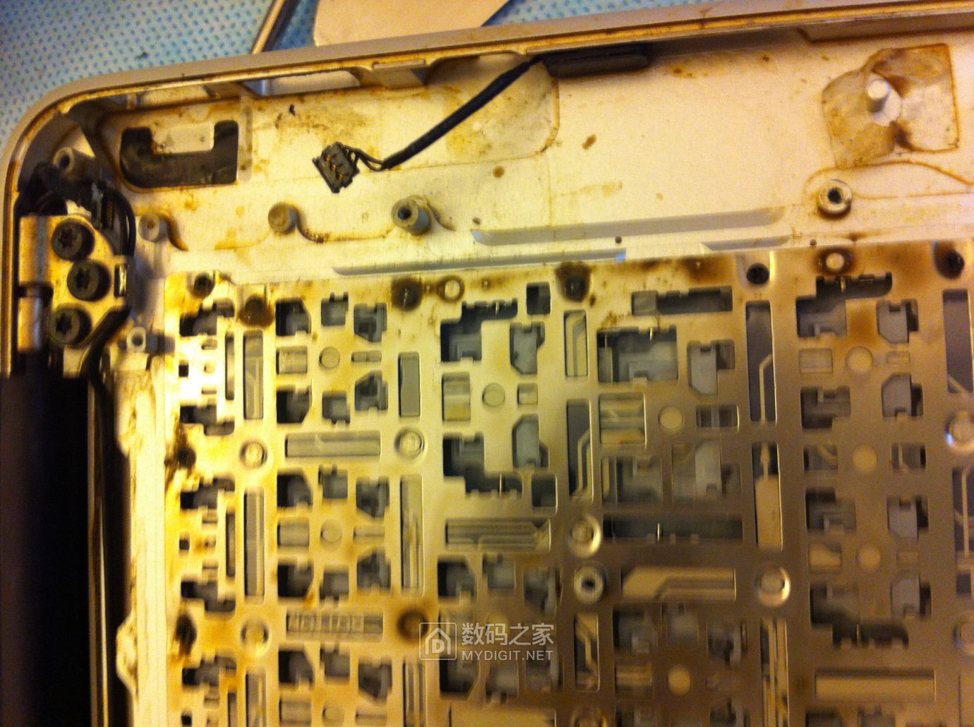 苹果笔记本macbookair7999,苹果笔记本11.6寸macbookaira1370