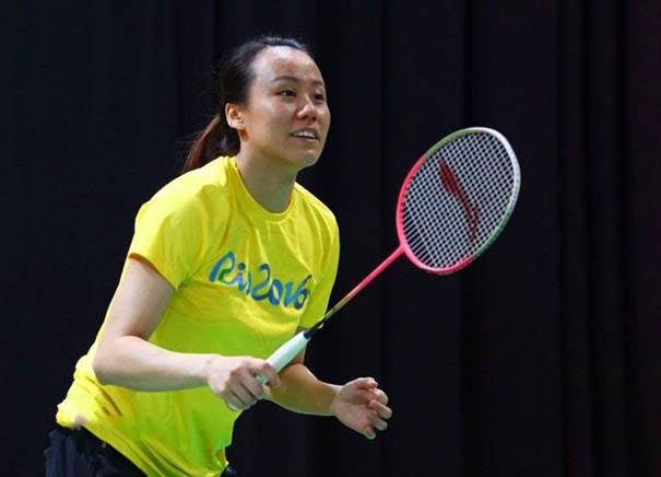 用这5款球拍的人，一般都是有超高颜值的女神