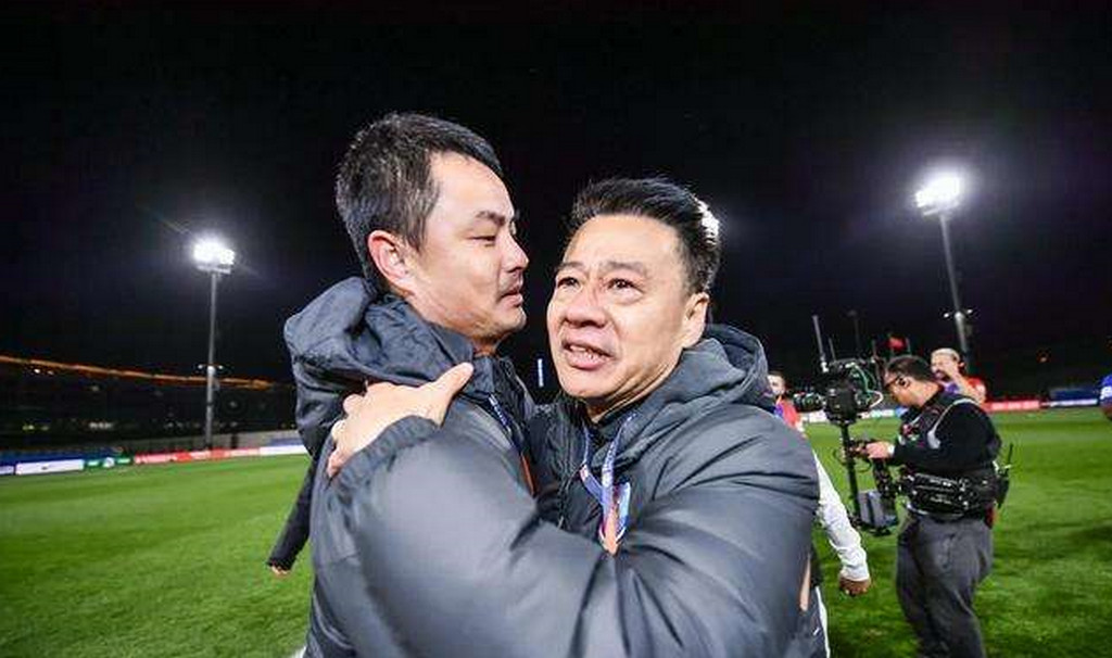 3冠王,青岛三连冠