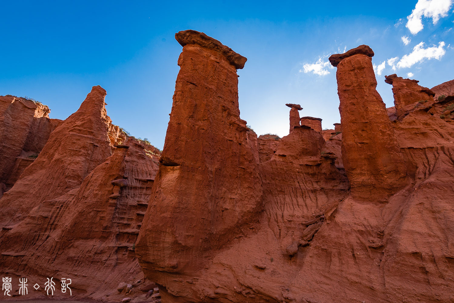 温宿大峡谷和甘肃七彩丹霞,温宿县丹霞大峡谷
