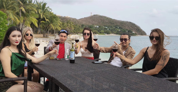 黄一飞金牌配角,黄一飞金像奖笑场