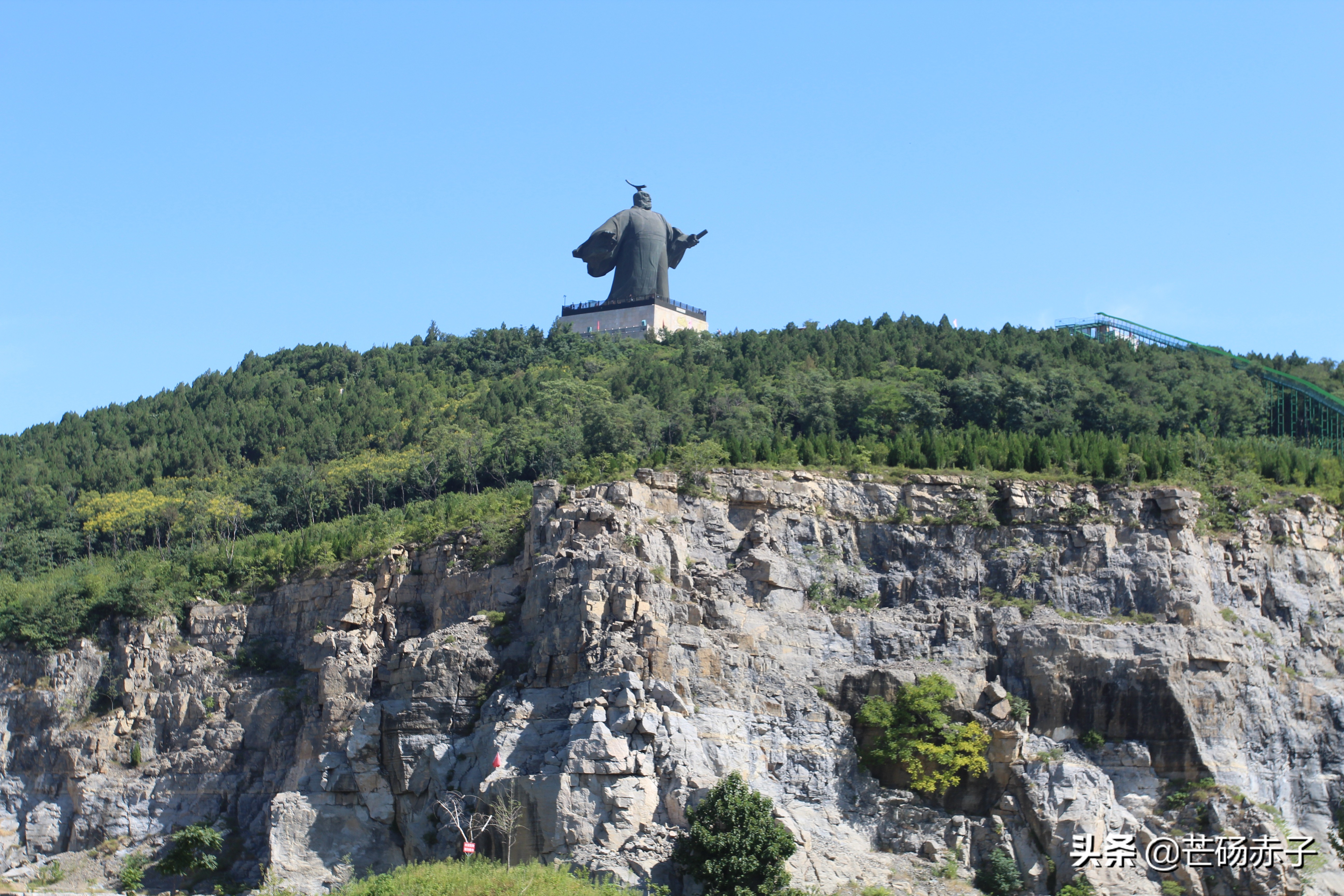 芒砀群山是怎样形成的,芒砀山和什么山相连