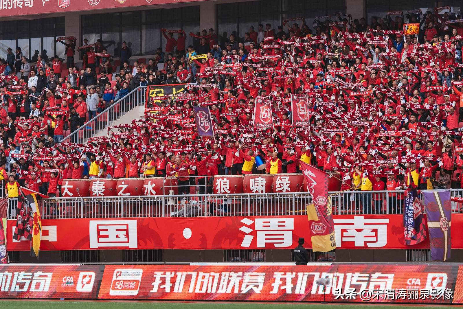 专业拍足球用什么镜头,专业足球球员拍写真