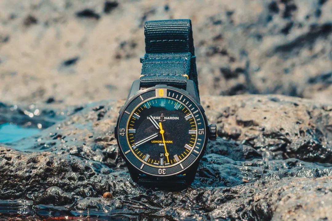 什么款式的表夏天冬天都可以戴,精致夏天适合戴的表