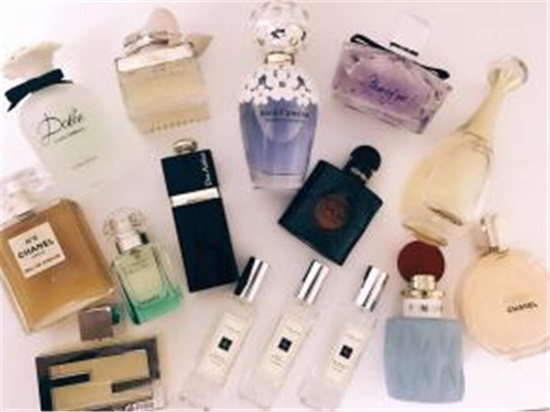 香水的使用技巧及礼仪有哪些？正品香水批发商教你正确的方法