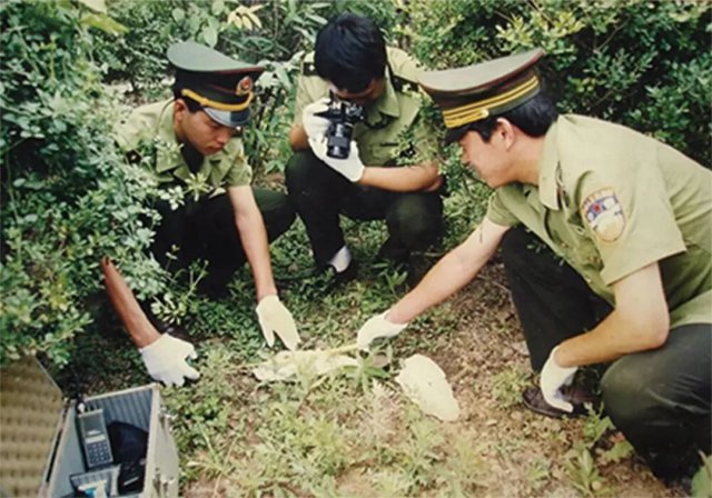 北京军博被盗案,警方挖出17年前丢失的手枪