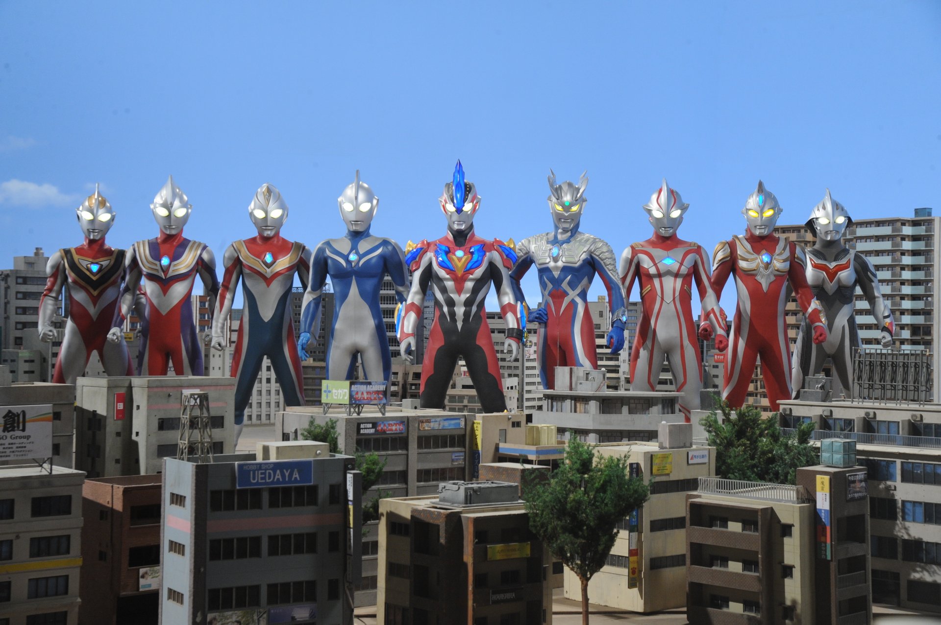 赛罗奥特曼100000种形态玩具,赛罗奥特曼终极形态vs诺亚奥特曼