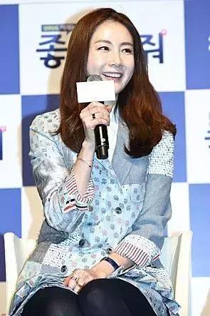 最简单的运动瘦臀操,瘦臀提臀的体操