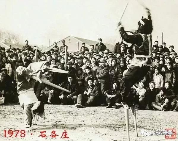 天津青年路的老照片1990年,天津市南京路图片