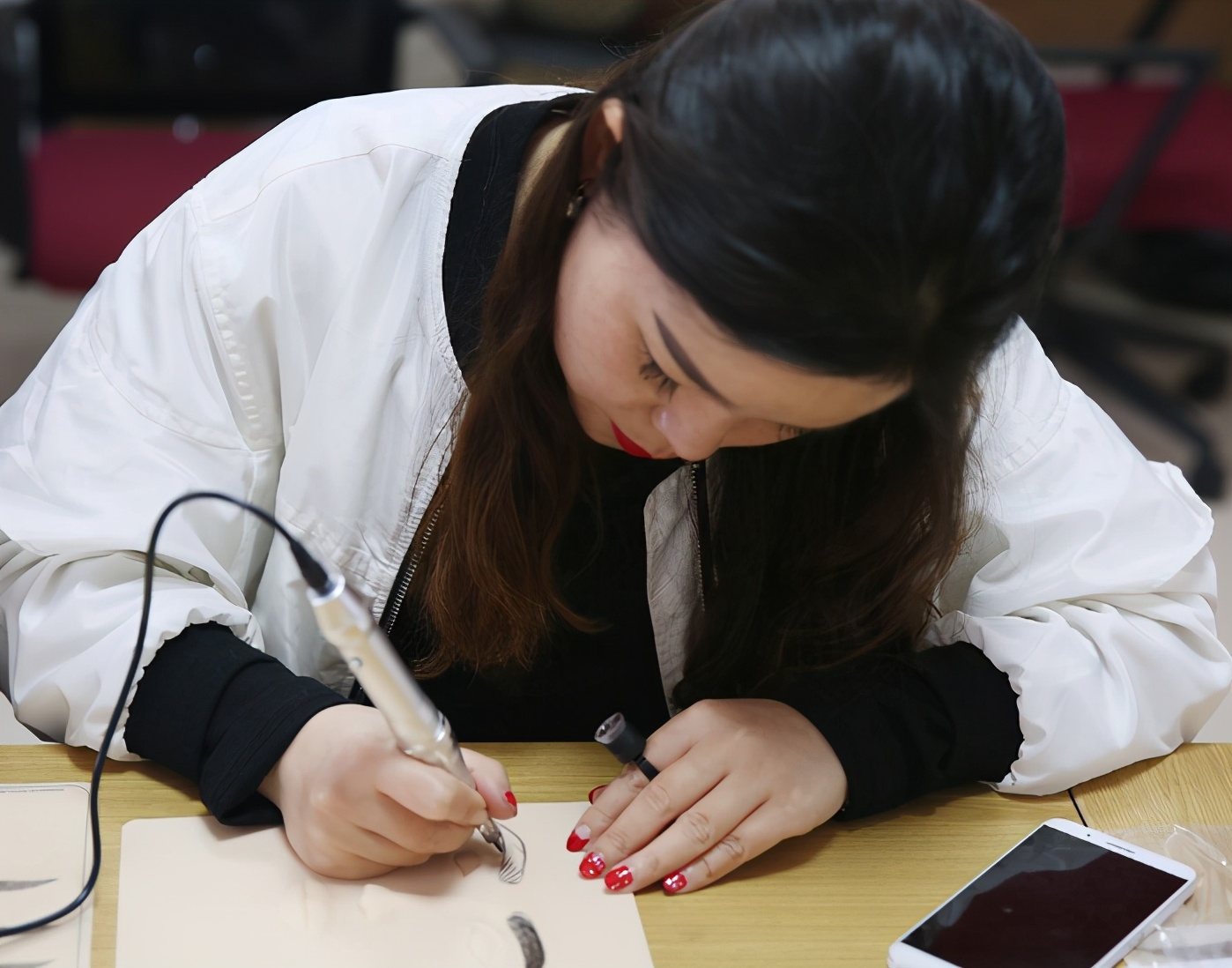 渐变眉纹绣教程,美咖纹绣仪器野生眉使用教程