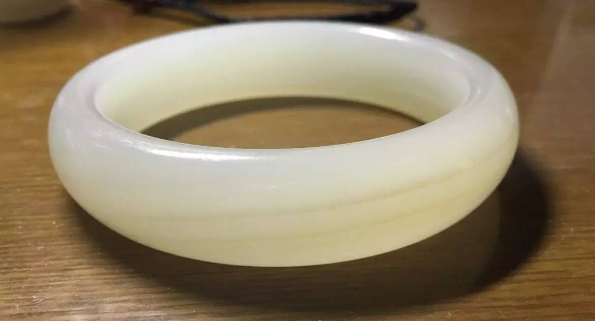 玉雕大师盘点6种假玉，金玉其外却一文不值