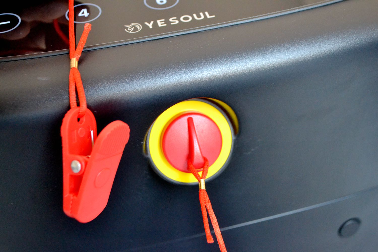 野小兽p30跑步机男士用着怎么样,野小兽跑步机p30怎么减震最好