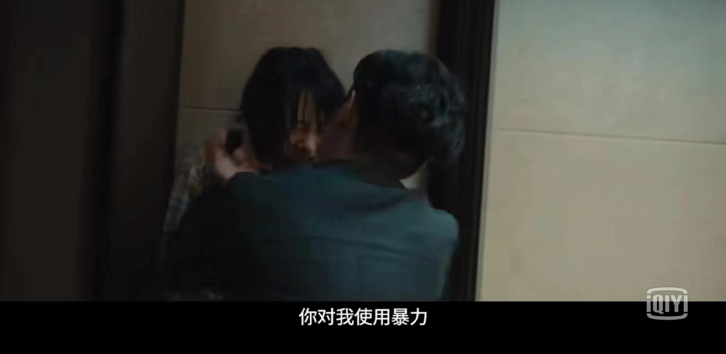 《门锁》领导，保安，医生对女主三种畸形的爱是更该被探讨的话题