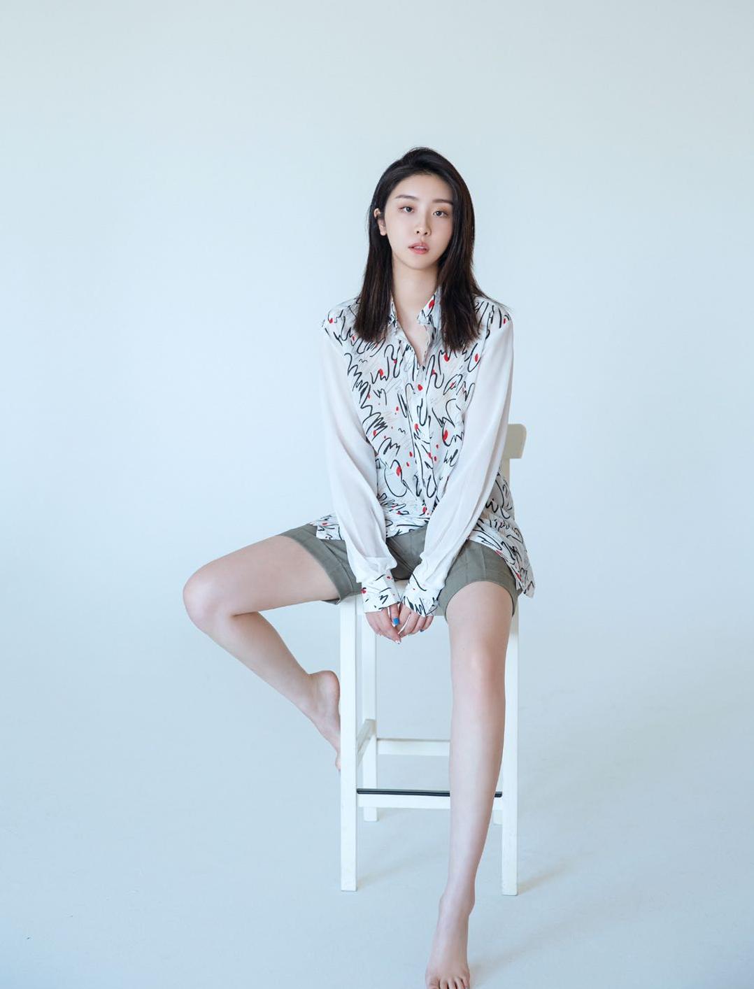 青你2赵小棠自曝是夜店咖？被嘲偶像失格回应又出错，曾承认整容