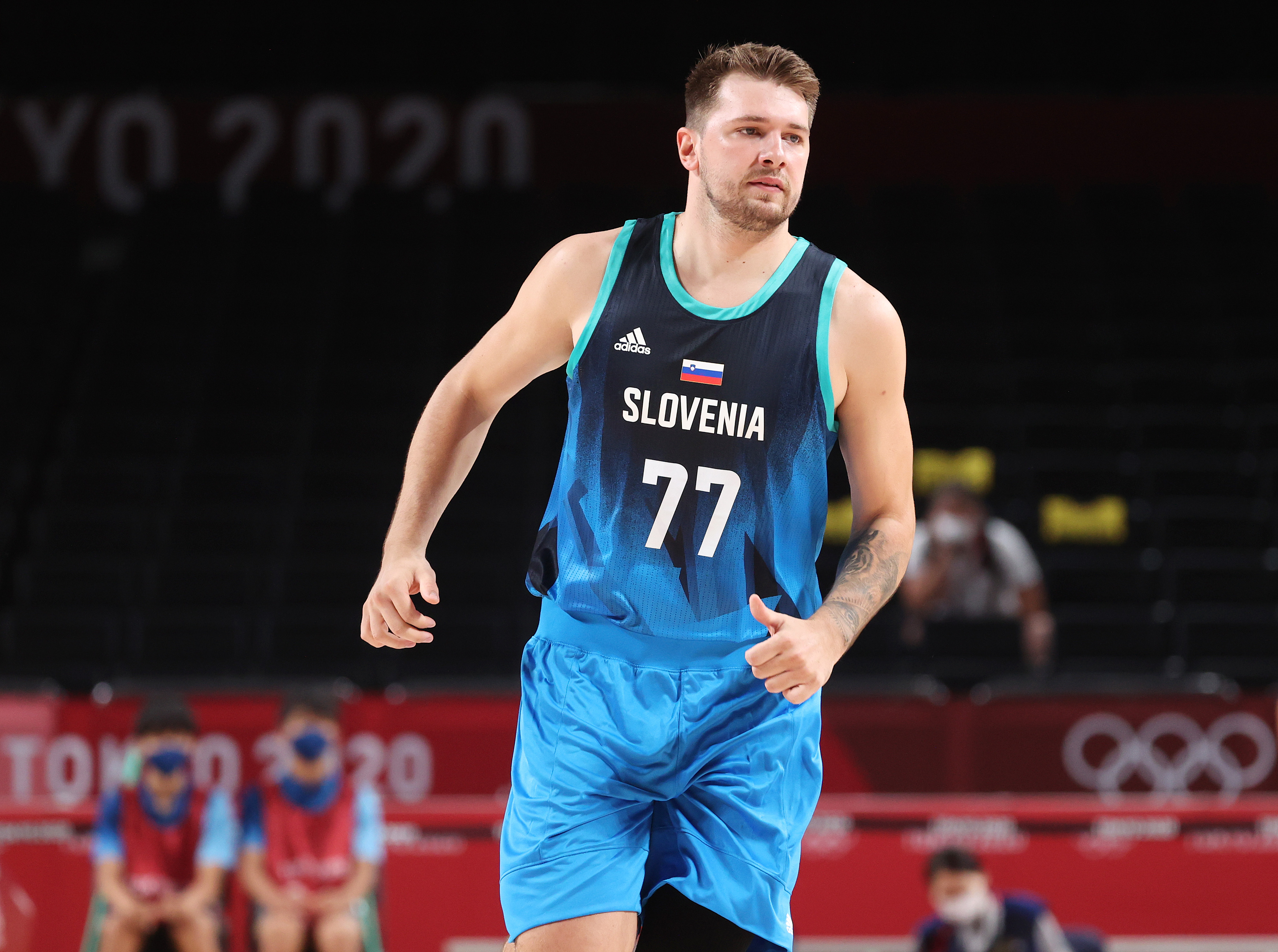 东契奇照片2024,东契奇世界杯照片