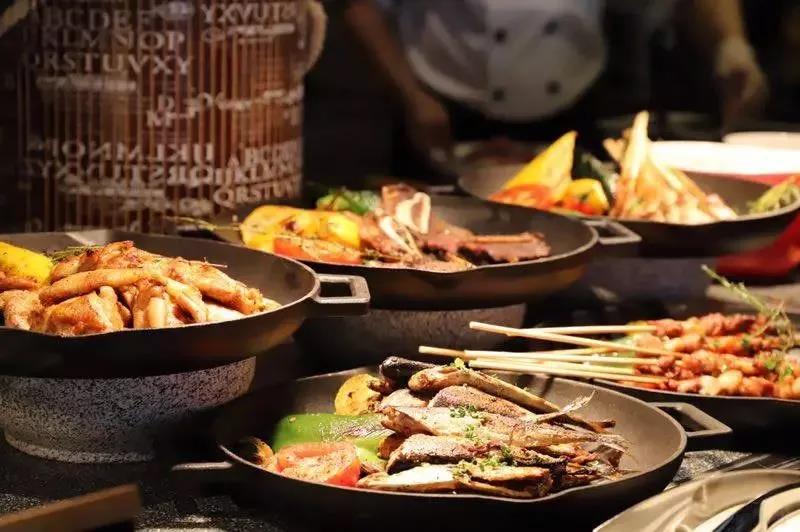 6200平泳池,1200平米小型无边泳池