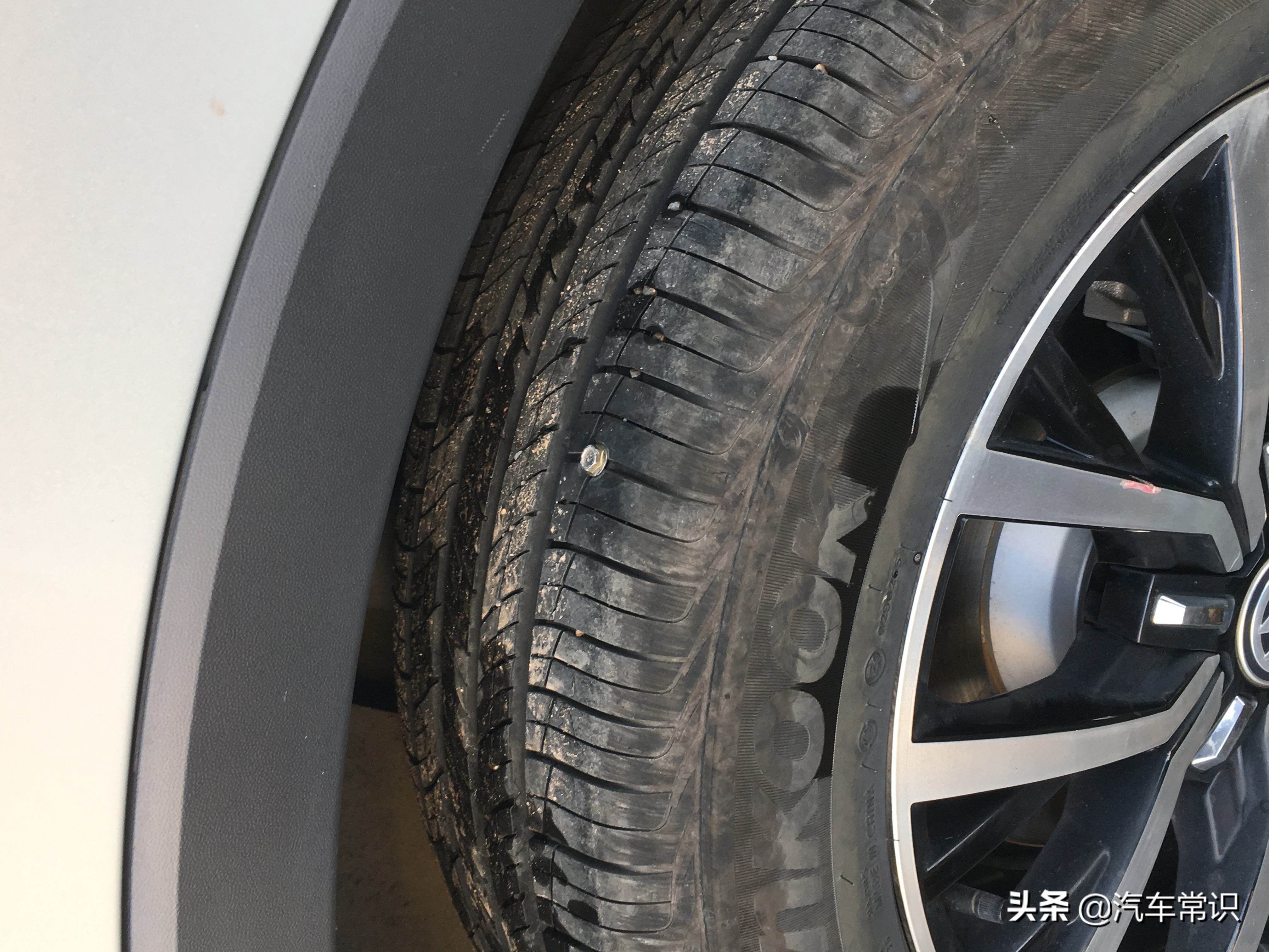 轮胎出现这几种情况必须要更换,轮胎出现什么情况要更换