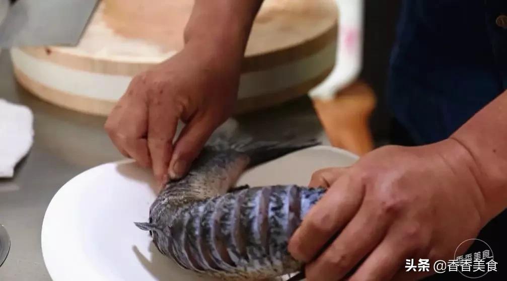 铁锅炖鱼平底锅,一口平底锅