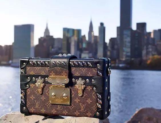 lvpetitemalle真假,lvpetitemallesouple保值吗