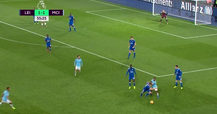 瓜帅王牌，在球队最需要他的时候“消失”，几个镜头告诉你答案