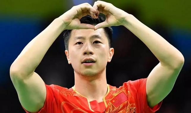 18岁世界冠军和三冠王,18岁拿了世界冠军