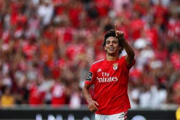 这个79号价值1亿欧元！曼联认定他就是下一个C罗！