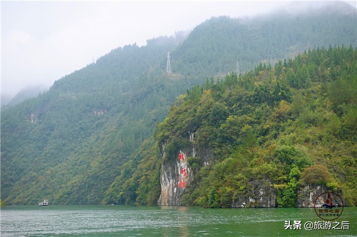 这里是“鄂西的明珠”，长江边的一条溪流，有种远离尘世的感觉