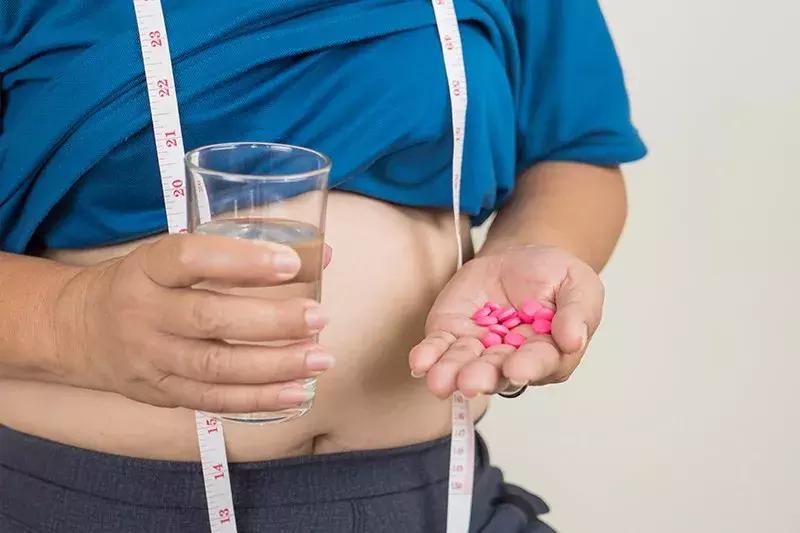 我们冒着收到律师函的危险，也要揭穿“夺命”*肥药减**的黑幕