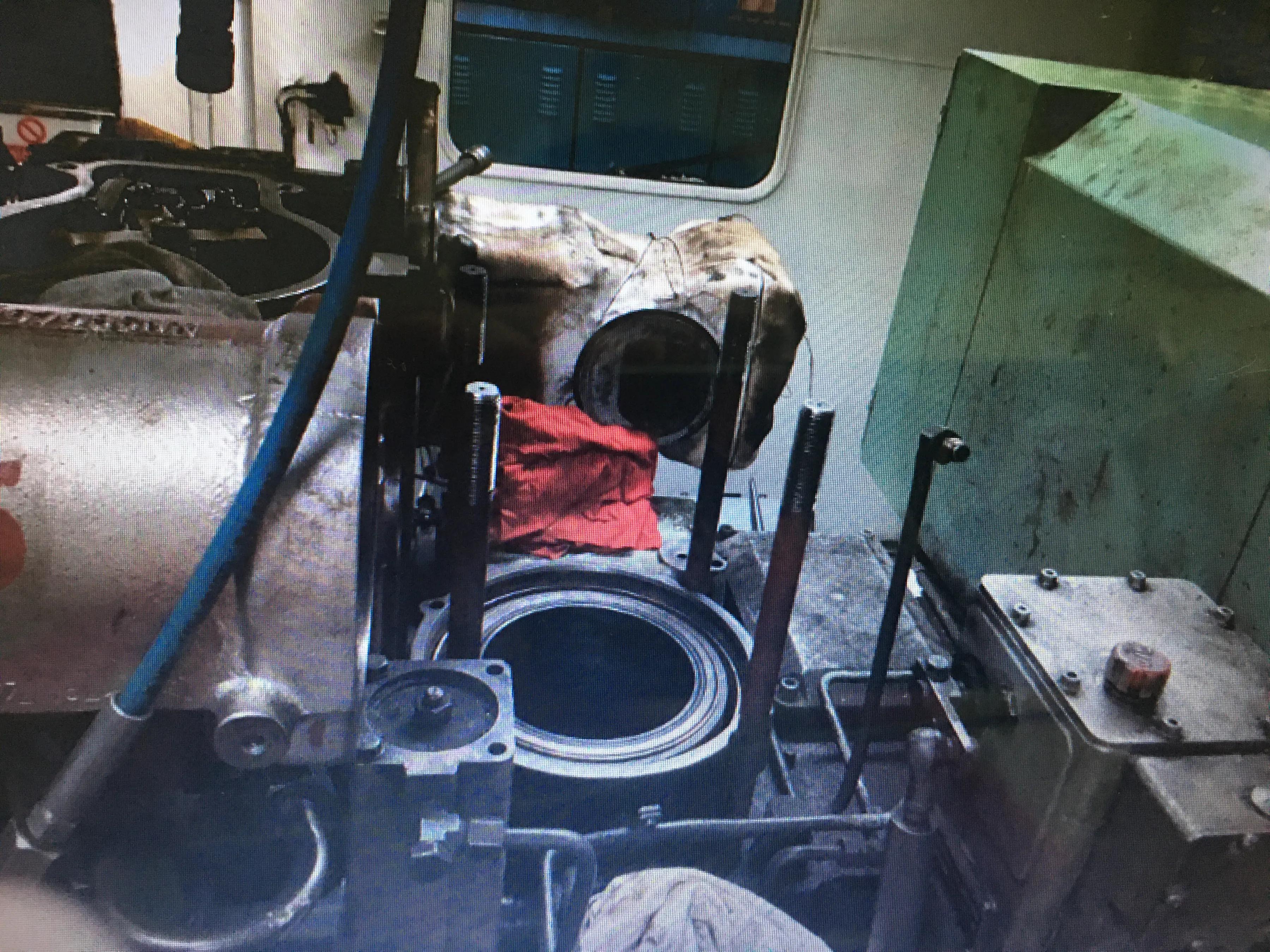 关于ManBW6L16/24柴油机的维护管理