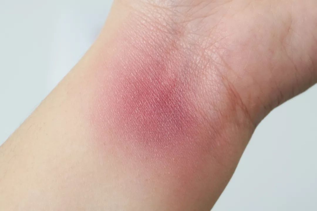 秋冬温柔显白美甲腮红,橘朵腮红哪个适合秋冬