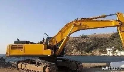 开挖掘机一个月工资多少,开挖掘机一个月两万