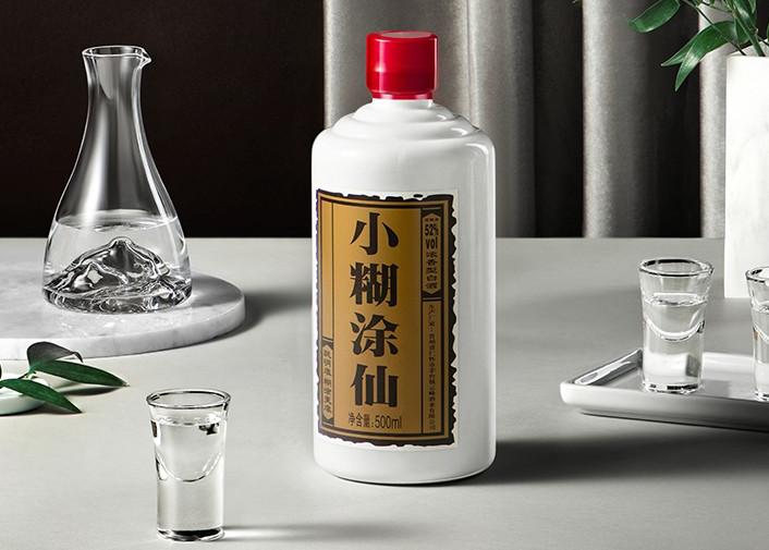 婚礼宴席用酒有哪些,婚礼宴会厅有柱子有什么讲究吗