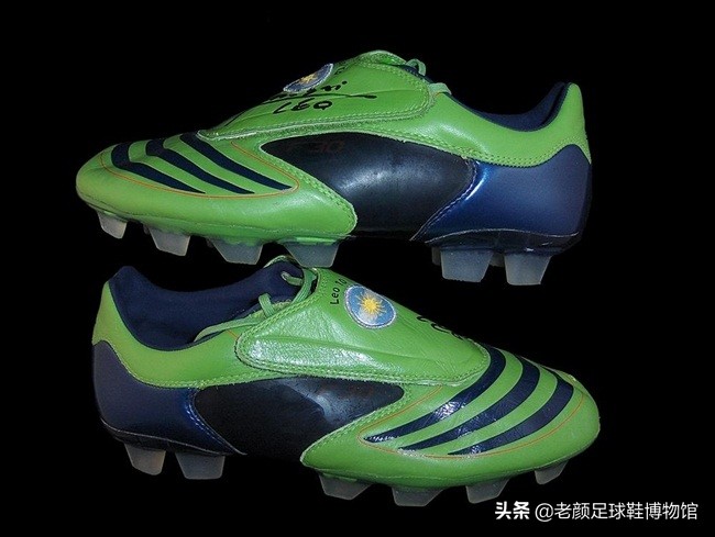 梅西夺大力神杯球鞋价值,梅西美洲杯签名球鞋