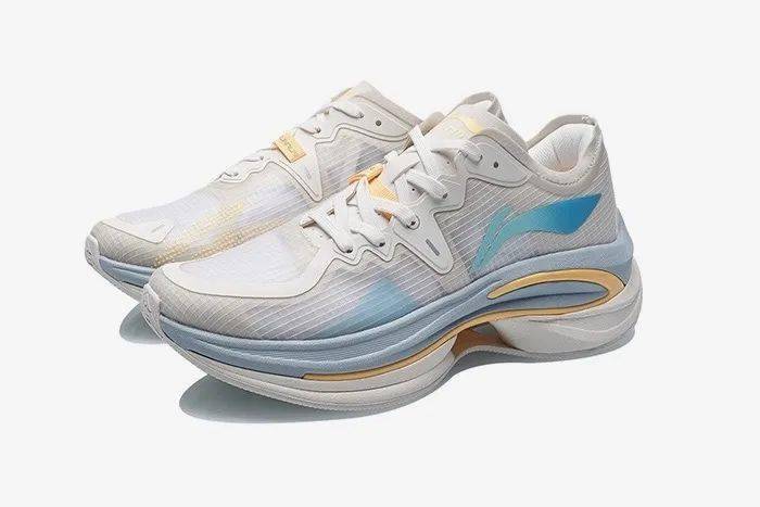 浪凡属于红血档次吗,李宁国潮和李宁品牌有什么区别