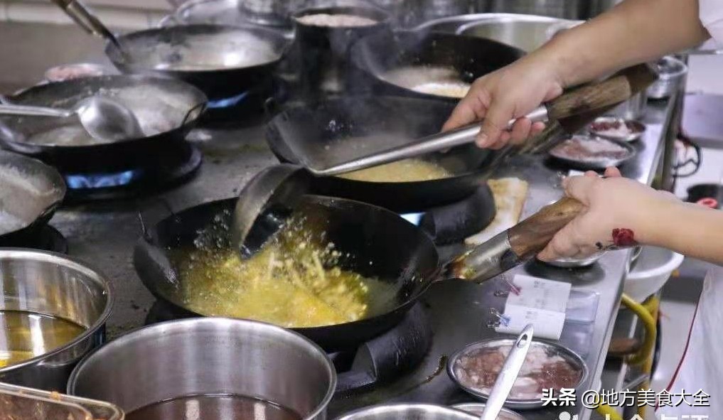 广西南宁必吃榜老友粉，宁愿退单也不催单，排队至少2小时起