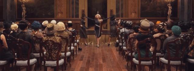 美国女明星安妮海瑟薇感情,安妮海瑟薇带孩子逛街状态