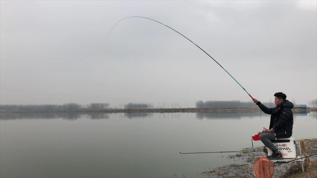 化氏湛卢鱼竿只卖200是真的吗,化氏湛卢6.3米鱼竿值得买吗