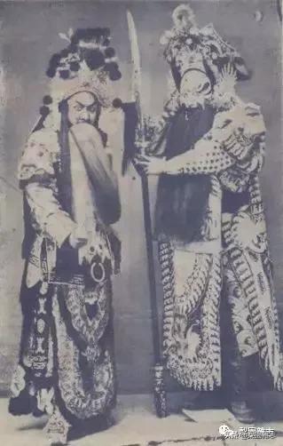 秦腔斩窦娥,斩窦娥戴铁链详细视频