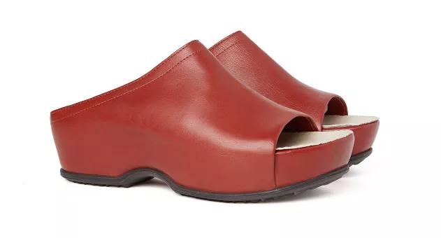 「每周联名X讯」众人骂丑，价格却直逼倒钩的鞋究竟长什么样？