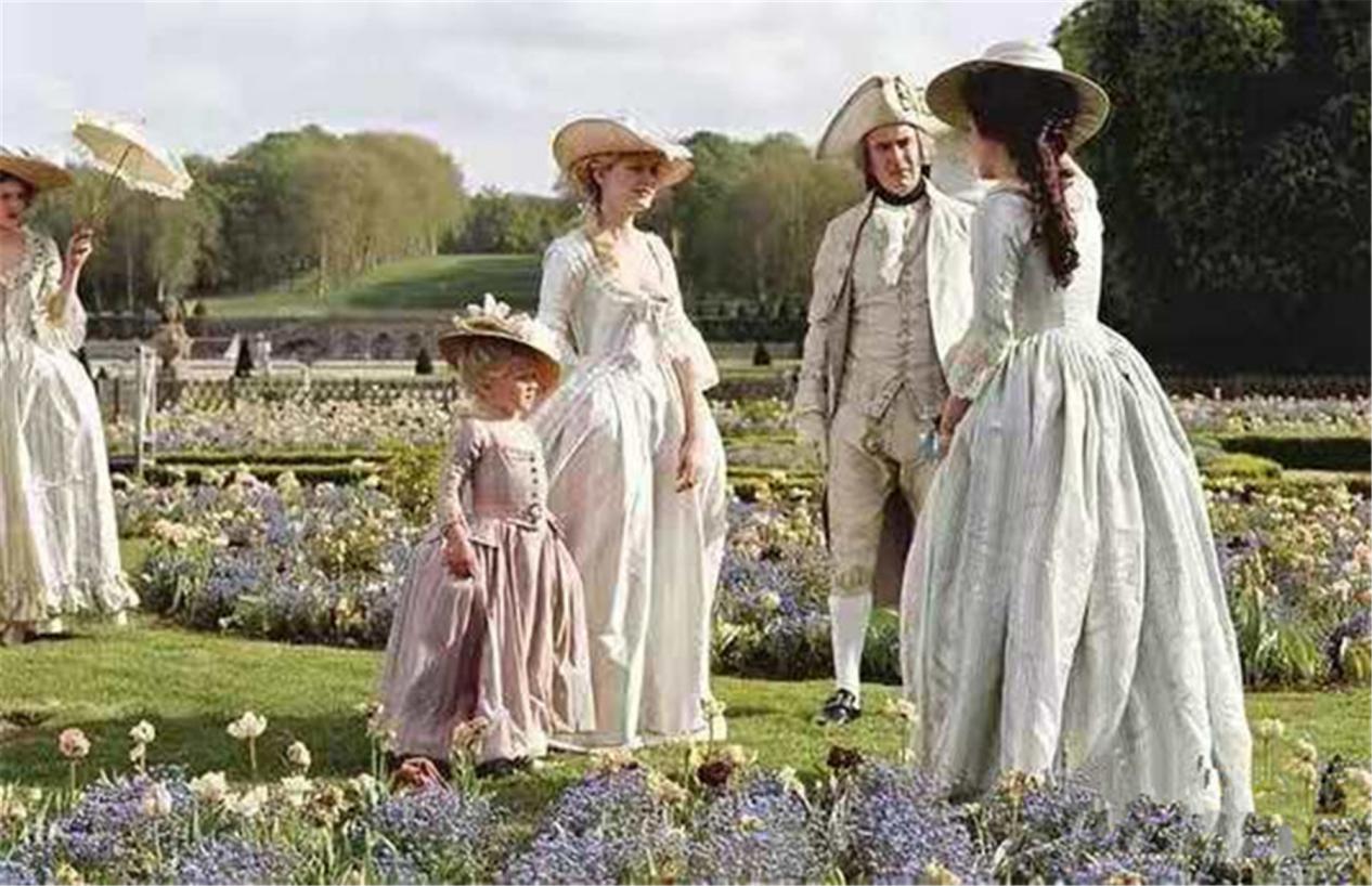 lolita裙子怎么穿教程,lolita裙子冬季穿搭