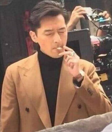 黄渤抽的什么烟,明星都抽什么烟黄渤