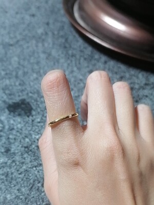 今年流行的素圈戒指都有什么款式,今年最火的戒指哪一款