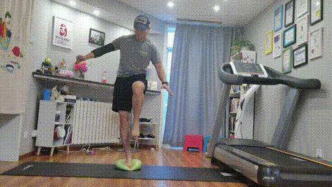 怎样练翘尾支撑平衡,平衡的训练方法