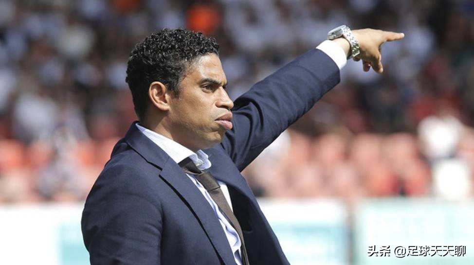 当今足坛十大最丑的球星,世界足球十大神锋小罗