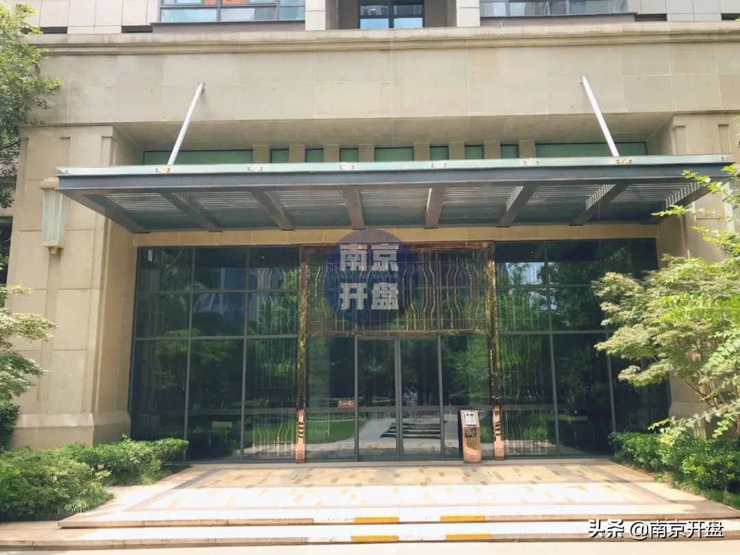 8.3万/㎡成交！今天实探仁恒次新房，实景美炸了