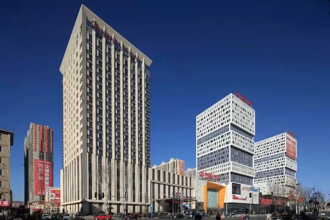 谁最帅气谁最氧气？谁江景最靓谁屋顶最美？万达广场，美好给你